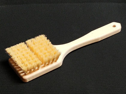 490-216: Single handle wood bath brush (natural bristles) 10 5/8” x 2 5/8”